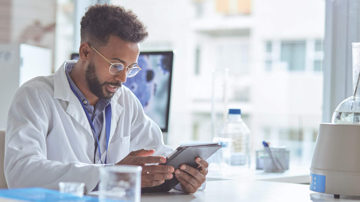 Scientist working in a laboratory