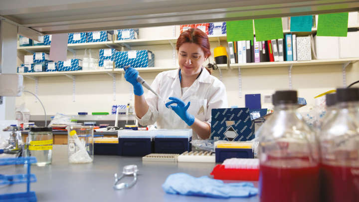 Scientist flushing out SARS-CoV_2 variants in laboratory using NGS