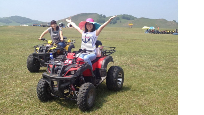 Jie Chen family