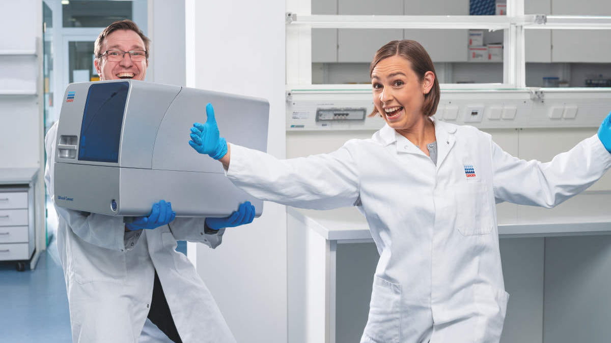 QIAxcel Connect, Instrument, Automation, IAS,analysis of low concentration nucleic acids with 3–5 bp resolution, DNA and RNA analysis