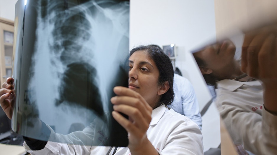 Doctor, female, xray